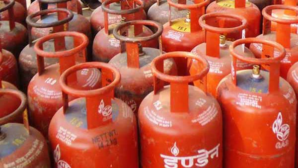ഹോട്ടലുകൾക്ക് തിരിച്ചടി; വാണിജ്യ പാചകവാതക സിലിണ്ടറുകളുടെ ഇൻസെന്റീവ് പിൻവലിച്ചു