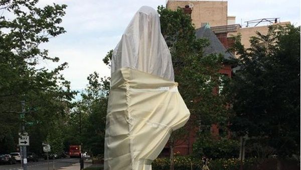 അമേരിക്കയിലെ പ്രതിഷേധം; ഗാന്ധിയുടെ പ്രതിമ നശിപ്പിച്ചു, അന്വേഷണം ആരംഭിച്ച് പോലീസ്