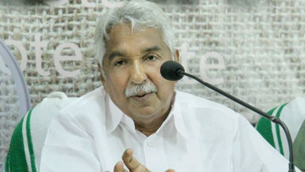 പിണറായിയുടെ ശ്രമം പ്രവാസികളെയും നാട്ടുകാരെയും രണ്ട് തട്ടിലാക്കാന്‍.... തുറന്നടിച്ച് ഉമ്മന്‍ചാണ്ടി!!