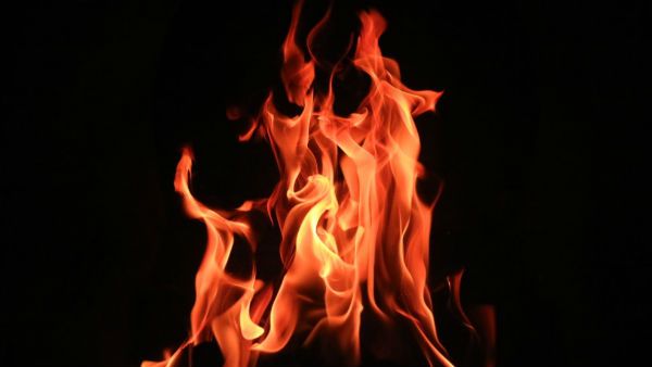 മെഴുക് തിരി നിര്‍മ്മാണ ശാലയില്‍ സ്ഫോടനം; 16 വയസുകാരന്‍ ഉള്‍പ്പടെ 7 പേര്‍ മരിച്ചു