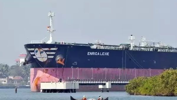 മത്സ്യത്തൊഴിലാളികളെ ഇറ്റാലിയന്‍ നാവികര്‍ വെടിവെച്ചുകൊന്ന കേസില്‍ ഇന്ത്യക്ക് വിജയം