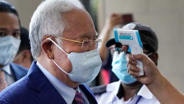 മുന്‍ പ്രധാനമന്ത്രിയ്ക്ക് 22 വര്‍ഷം തടവ്; കോടികള്‍ സ്വന്തം അക്കൗണ്ടിലേക്ക് വകമാറ്റിയ വിരുതന്‍