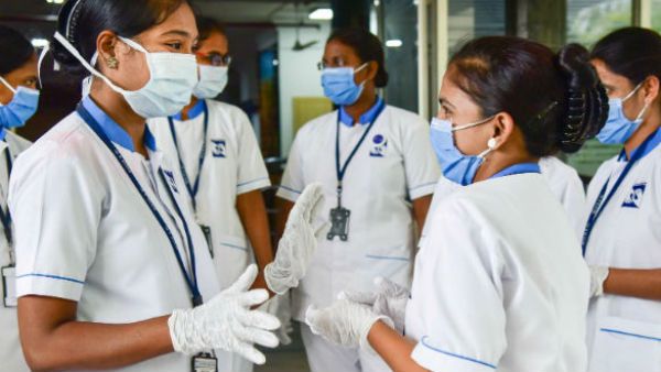 ഫ്‌ളോറന്‍സ് നൈറ്റിങ്‌ഗെയ്ല്‍ പുനര്‍ജനിക്കണമോ? ഇന്ത്യയുടെ ആരോഗ്യം വീണ്ടെടുക്കാന്‍... അവലോകനം