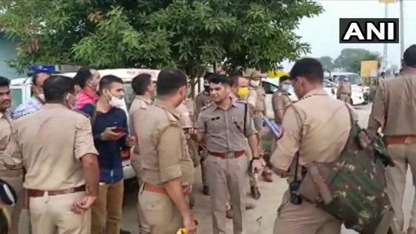 റെയിഡിനിടെ ക്രിമിനല്‍ സംഘത്തിന്റെ വെടിവെപ്പ്; 8 പൊലീസുകാര്‍ കൊല്ലപ്പെട്ടു; സംഭവിച്ചത്‌