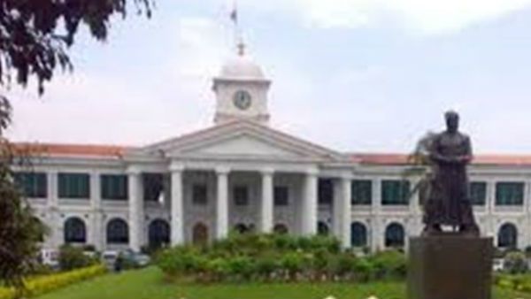 മന്ത്രിമാരുടെ ഓഫീസിലേക്ക് പ്രവേശിക്കാൻ ഉന്നത ഉദ്യോഗസ്ഥന്റെ ശുപാർശ വേണം; സെക്രട്ടറിയേറ്റിൽ സുരക്ഷ ശക്തമാക്കി