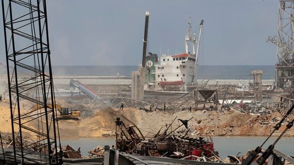 ബെയ്‌റൂട്ടിനെ ചാരമാക്കിയ ആ രാസവസ്തുക്കള്‍ ആരുടെ? ആ കപ്പലിന്റെ ദുരൂഹതകള്‍, വഴിയറിയാതെ ലോകം