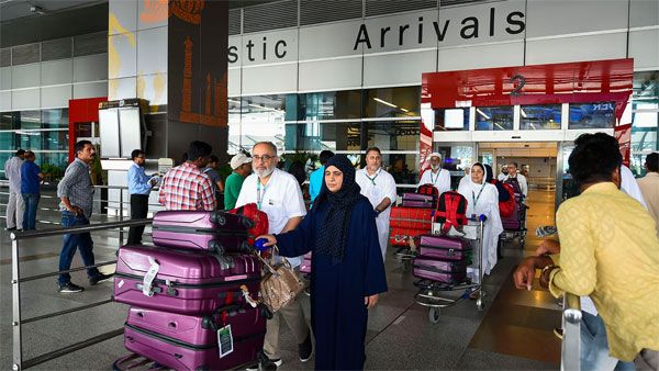 പോപ്പുലർ ഫിനാൻസ് തട്ടിപ്പ്: രാജ്യം വിടാൻ ശ്രമം, ഉടമ റോയ് ഡാനിയേലിന്റെ മക്കൾ പിടിയിൽ