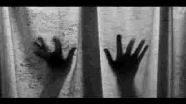 കൊച്ചിയിൽ 14 വയസ്സുകാരി കൂട്ടബലാത്സംഗത്തിനിരയായി: മൂന്ന്പേർ പിടിയിൽ, മൂന്ന് പേർ സംസ്ഥാനം വിട്ടു?