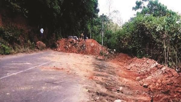 ചുരത്തിലൂടെ ചരക്കുലോറികള്‍ കടത്തിവിട്ടു തുടങ്ങി:രജിസ്റ്റര്‍ ചെയ്ത യാത്രക്കാർക്കും അനുമതി