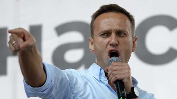 റഷ്യയില്‍ പുടിന്‍ വിമര്‍ശകന്‍ ഗുരുതരാവസ്ഥയില്‍.... ജര്‍മനിയിലേക്ക് മാറ്റാന്‍ അനുവാദമില്ല, ദുരൂഹത!!