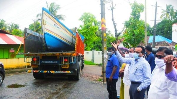 മഴ കനക്കുന്നു; പത്തനംതിട്ടയിലേക്ക് 15 മത്സ്യത്തൊഴിലാളി വള്ളങ്ങൾ കൂടി എത്തിക്കും