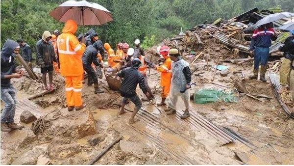 'എന്തൊക്കെ ബഹളമായിരുന്നു; മാധ്യമങ്ങളുടെ ക്യാമറകൾ മടങ്ങിയതിനു പിന്നാലെ 'മിത്രങ്ങളും' സ്ഥലം കാലിയാക്കി