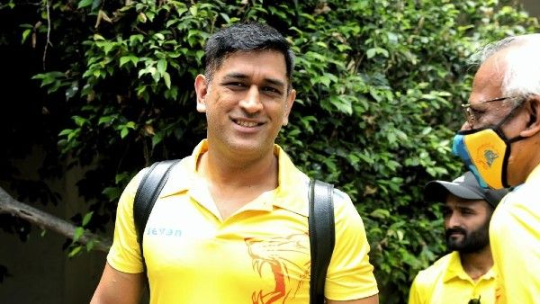 ഒപ്പോയുമായി പുതിയ കാരറിലേര്‍പ്പെട്ട് ധോണി; ലക്ഷ്യം ഐപിഎല്‍ സീസണ്‍