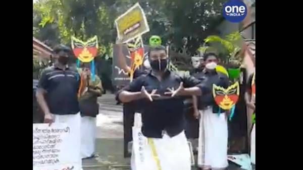 അവസര നിഷേധം; സമര വേദിയില്‍ മോഹിനിയാട്ടം അവതരിപ്പിച്ച് ആര്‍എല്‍വി രാമകൃഷ്ണന്റെ പ്രതിഷേധം