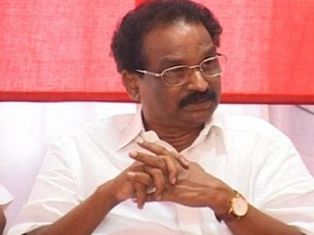 വാളയാര്‍ കേസ്: പെണ്‍കുട്ടികളുടെ അമ്മയുടെ സമരം എന്തിനാണെന്ന് മനസിലാകുന്നില്ലെന്ന് മന്ത്രി എകെ ബാലന്‍