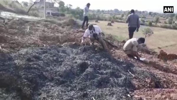 ഭൂമി പ്രശ്നത്തിൽ പൂജാരിയെ ഭൂമാഫിയ ജീവനോടെ തീ കൊളുത്തി കൊന്നു, ഒരാൾ പോലീസ് പിടിയിൽ