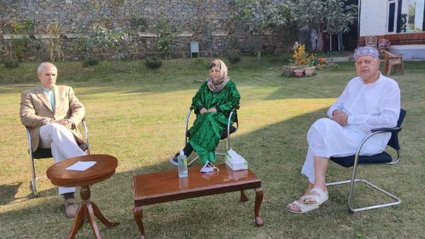 ഗുപ്കർ പ്രഖ്യാപനം: ജമ്മുകശ്മീരിൽ ഇന്ന് നിർണായക കൂടിക്കാഴ്ച, മുന്നറിയിപ്പുമായി കശ്മീർ ബിജെപി