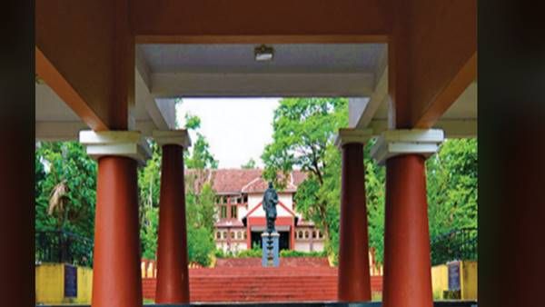 കേരള കലാമണ്ഡലം കലാ പുരസ്‌കാരം: 2019ലെ ജേതാക്കളെ പ്രഖ്യാപിച്ചു