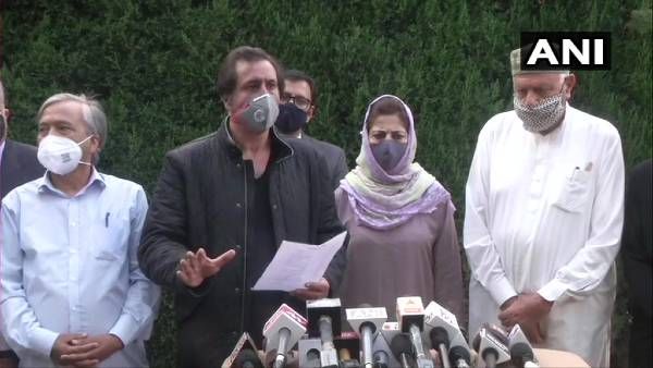 ബിജെപിക്കെതിരെ ഒറ്റക്കെട്ടായി 7 പാര്‍ട്ടികള്‍; കശ്മീര്‍ ഡിസിസി തിരഞ്ഞെടുപ്പില്‍ വന്‍ വിജയം ലക്ഷ്യം