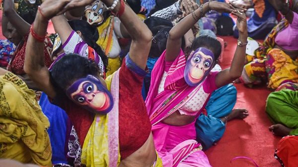 കാമാത്തിപുരയില്‍ മാത്രം 5,000 ലൈംഗികത്തൊഴിലാളികള്‍...31,000 പേർക്ക് മാസം 5,000 രൂപ സഹായം