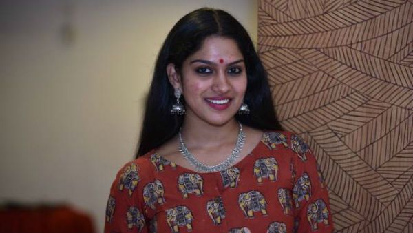 ക്ഷമയെ പരീക്ഷിക്കുന്ന സൈബര്‍ ബുള്ളിയിംഗിന് ഇരയായിട്ടുണ്ട്, സ്ത്രീകളും ഇക്കൂട്ടത്തിലുണ്ടെന്ന് സ്വാസിക