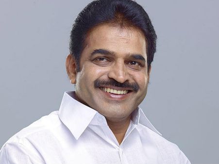 നെഹ്‌റുവിനെതിരായ വി മുരളീധരന്റെ വിവാദ പ്രസ്‌താവന; മാപ്പ്‌ പറയണമെന്നാവശ്യപ്പെട്ട്‌ കെസി വേണുഗോപാല്‍