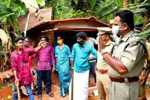 നെയ്യാറ്റിന്‍കര ആത്മഹത്യ; മൃതദേഹം തടഞ്ഞുവെച്ച്‌ പ്രതിഷേധിച്ചവര്‍ക്കെതിരെ പൊലീസ്‌ കേസെടുത്തു