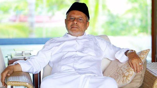 പതിവ് തെറ്റിക്കാതെ ആദ്യ വോട്ട്; യുഡിഎഫ് തൂത്തുവാരുമെന്ന് ഹൈദരലി തങ്ങള്‍, പ്രതീക്ഷയില്‍ യുഡിഎഫ്