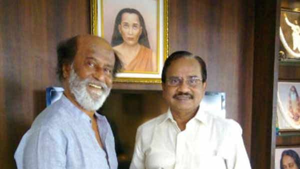 രജനീകാന്തിനെതിരെ പ്രതിഷേധം കത്തിച്ച് ഫാന്‍സ്, രാഷ്ട്രീയം ഉപേക്ഷിച്ച് വിശ്വസ്തനും, ഇനി മടങ്ങിവരില്ല!!