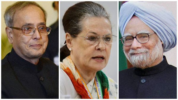 'കോൺഗ്രസ് തോറ്റതിന് കാരണം സോണിയയും മൻമോഹൻ സിംഗും', കോൺഗ്രസിനെ കുരുക്കി പ്രണബ് മുഖർജി