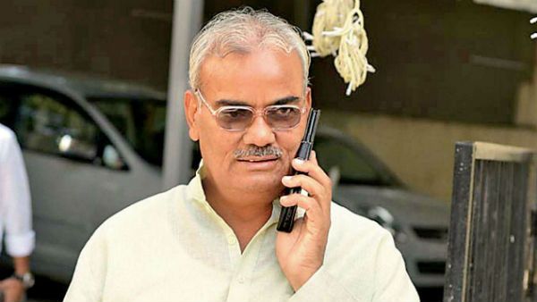 ബിരിയാണിയും തിന്ന് പക്ഷിപ്പനി പടര്‍ത്തുകയാണ് അവര്‍, കര്‍ഷക സമരത്തിനെതിരെ ബിജെപി നേതാവ്!!