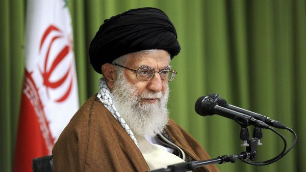 'അവരെ വിശ്വസിക്കരുത്' ബ്രിട്ടനിൽ നിന്നും യുഎസിൽ നിന്നുമുള്ള കൊവിഡ് വാക്സിന് വിലക്കേർപ്പെടുത്തി ഖമേനി