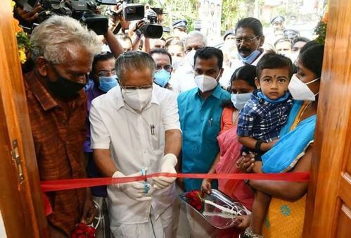 നിര്‍മ്മാണം പൂര്‍ത്തിയാക്കി രണ്ടര ലക്ഷം ലൈഫ്‌ മിഷന്‍ വീടുകള്‍; ഉദ്‌ഘാടനം നിര്‍വഹിച്ച്‌ മുഖ്യമന്ത്രി
