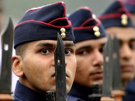 പ്ലസ്‌ടുക്കാര്‍ക്ക്‌ കേന്ദ്ര സേനയില്‍ അവസരം; യുപിഎസ്‌ സി അപേക്ഷ ക്ഷണിച്ചു