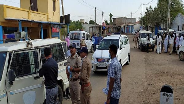ഗുജറാത്തില്‍ അയോധ്യ ക്ഷേത്ര പിരിവിനിടെ സംഘര്‍ഷം; ഒരാള്‍ കൊല്ലപ്പെട്ടു, 40 പേര്‍ അറസ്റ്റില്‍