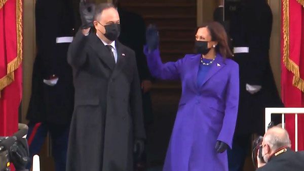 അമേരിക്കയുടെ ആദ്യത്തെ വനിതാ വൈസ് പ്രസിഡണ്ടായി കമല ഹാരിസ്, ഇന്ത്യയ്ക്കും അഭിമാന നിമിഷം