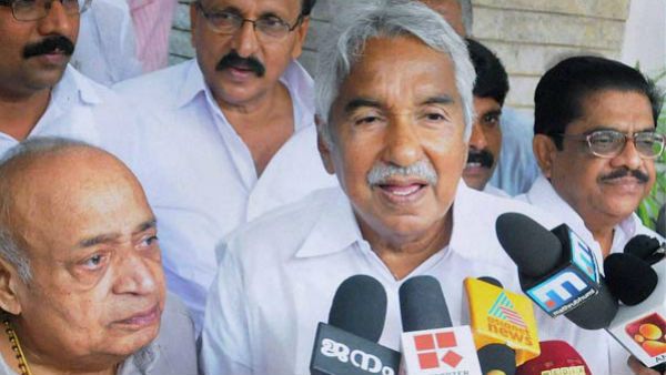 5 വര്‍ഷമായി, ഇതൊക്കെ രാഷ്ട്രീയമല്ലേ, സോളാര്‍ കേസ് സിബിഐക്ക് വിട്ടതില്‍ പ്രതികരിച്ച് ഉമ്മന്‍ ചാണ്ടി