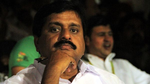 നേമത്ത് മത്സരിക്കാനില്ലെന്ന് ശിവകുമാര്‍, മത്സരിക്കുകയാണെങ്കില്‍ അത് തിരുവനന്തപുരത്ത് മാത്രം!!