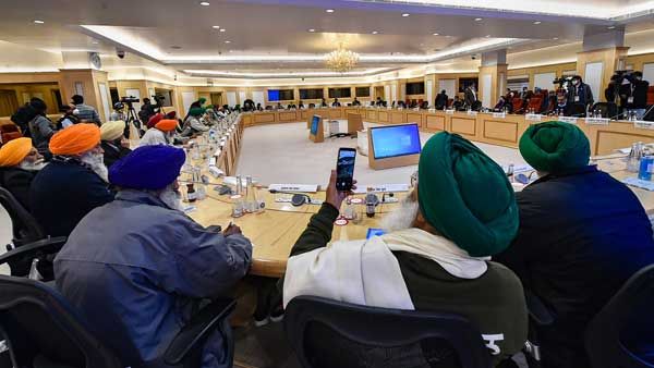 കര്‍ഷക സമരം: എട്ടാം വട്ട ചര്‍ച്ച ഇന്ന്, സിഖ് ആത്മീയ നേതാവുമായി കൂടിക്കാഴ്ച നടത്തി കേന്ദ്ര കൃഷിമന്ത്രി