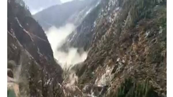 ധൌലിഗംഗ നദിയുടെ ജലനിരപ്പ് ഉയർന്നതായി ജലകമ്മീഷൻ: അളകനന്ദയിലും ജലനിരപ്പ് വർധിച്ചു