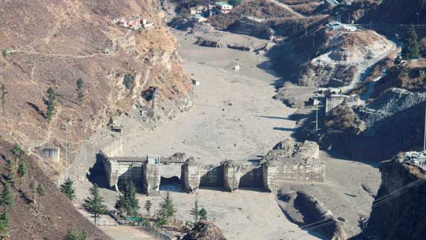 ഉത്തരാഖണ്ഡ് ‌ദുരന്തം;രണ്ട്‌ മൃതദേഹങ്ങള്‍ കൂടി കണ്ടെടുത്തു; മരണം 38 ആയി