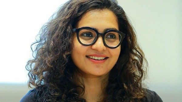 ആ വാര്‍ത്ത പൂര്‍ണമായും തെറ്റാണ്; നാണക്കേട്... സ്ഥാനാര്‍ഥിത്വത്തെ കുറിച്ച് പാര്‍വതിയുടെ ആദ്യ പ്രതികരണം