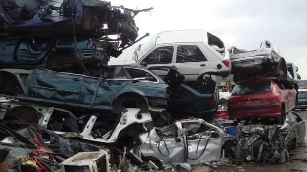 കേന്ദ്ര ബജറ്റ്: വാഹനങ്ങള്‍ക്ക് ഉപയോഗ കാലാവധി നിശ്ചയിച്ച് കേന്ദ്രം, സ്വകാര്യ വാഹനങ്ങള്‍ക്ക് 20 വര്‍ഷം