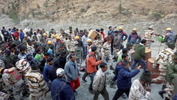 ഉത്തരാഖണ്ഡ് ദുരന്തം: 20 പേരുടെ മൃതദേഹം കണ്ടെടുത്തു, ഇനിയും കണ്ടെത്താനുള്ളത് 200ഓളം പേരെ