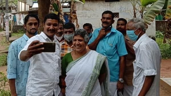 അനുനയ നീക്കം തള്ളി ലതിക സുഭാഷ്; ഏറ്റുമാനൂരിൽ സ്വതന്ത്ര സ്ഥാനാർത്ഥി,പ്രചരണം തുടങ്ങി