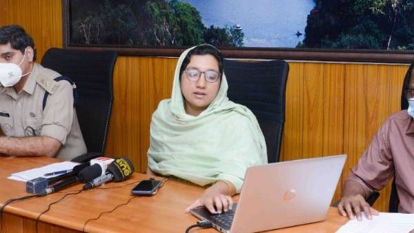 തിരഞ്ഞെടുപ്പ് മാതൃകാ പെരുമാറ്റച്ചട്ടത്തില്‍ വിട്ടുവീഴ്ച്ചയില്ല, നിര്‍ബന്ധമായും പാലിക്കണമെന്ന് കളക്ടര്‍