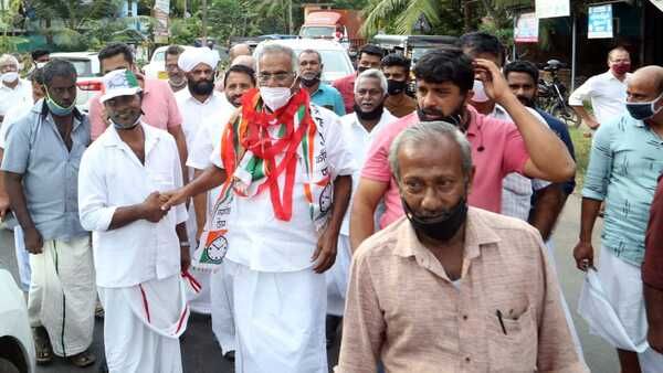 തീരദേശ മേഖലയില്‍ ജാഗ്രതയുമായി ശശീന്ദ്രന്‍, വിവാദങ്ങളൊന്നുമില്ലാതെ സൂക്ഷ്മ പ്രചാരണം!!