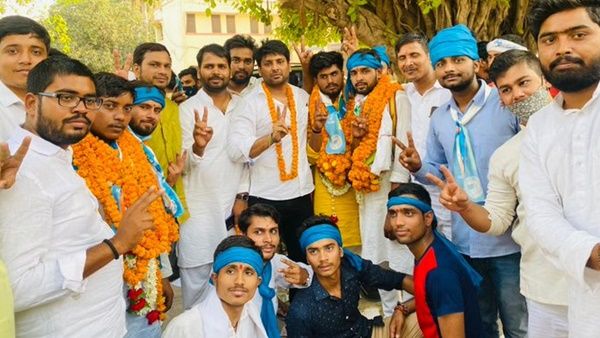 മോദിയുടെ തട്ടകത്തില്‍ എബിവിപിയെ നിലംപരിശാക്കി എന്‍ എസ് യു; വിജയം മുഴുവന്‍ സീറ്റിലും