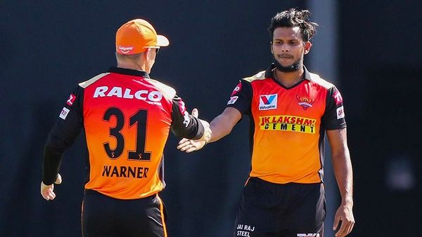 ഹൈദരാബാദിന് വലിയ തിരിച്ചടിയായി നടരാജന്റെ പരുക്ക്; പകരക്കാരുടെ പട്ടികയിൽ മൂന്ന് താരങ്ങൾ