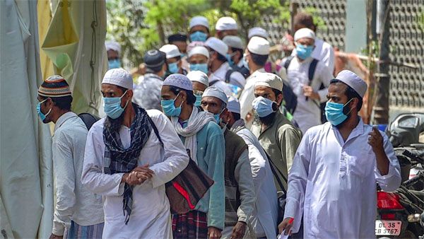 നിസാമുദ്ദീന്‍ മര്‍ക്കസിലെ നിസ്‌കാരം; നിലപാട് മാറ്റി കേന്ദ്രം, നിര്‍ണായക ചോദ്യവുമായി കോടതി